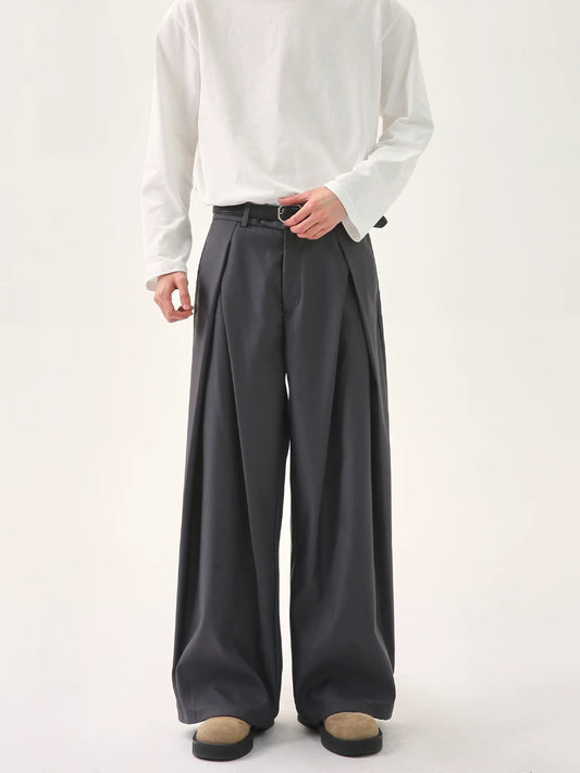 "Triangle" Three-Dimensional Pleated A-Line Silhouette