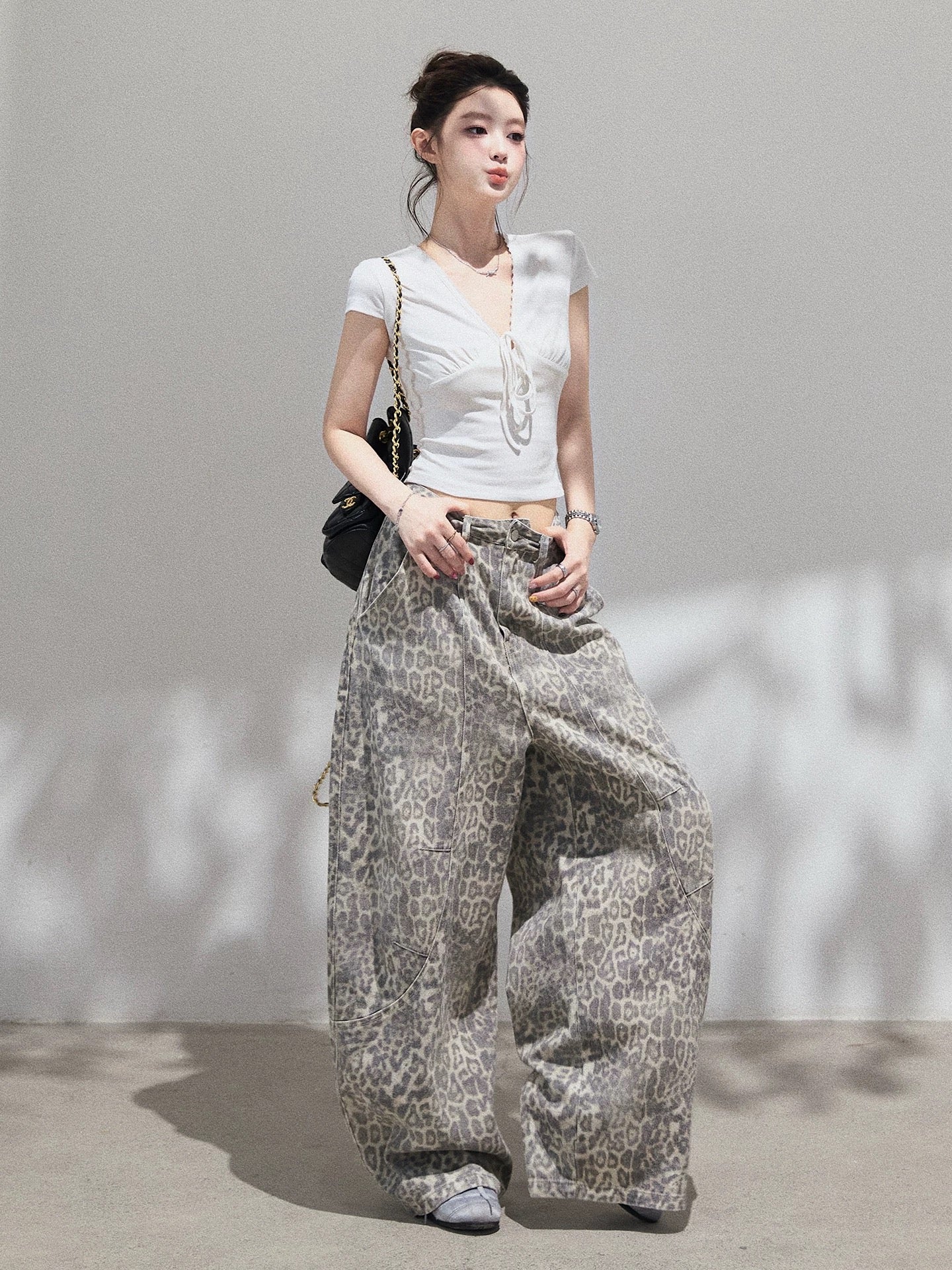 Versatile Oversized Washed Leopard Print Jeans