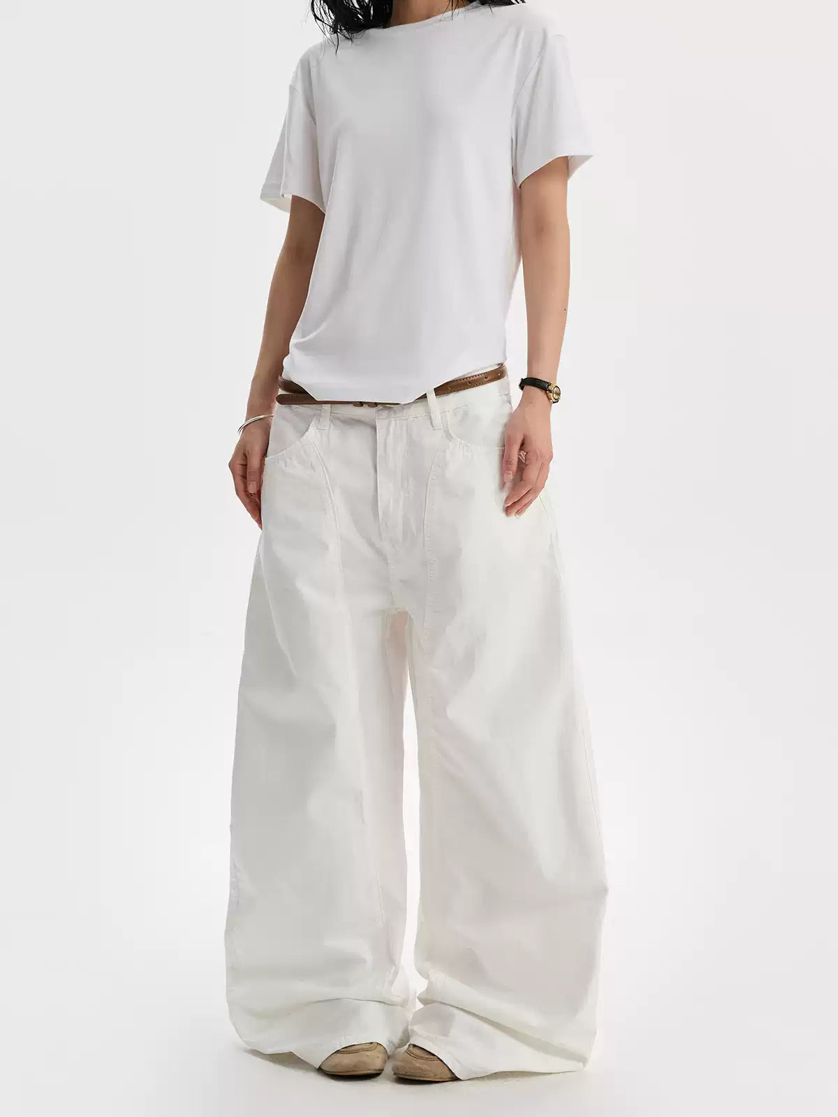 All White Refreshing Three-Dimensional Pants