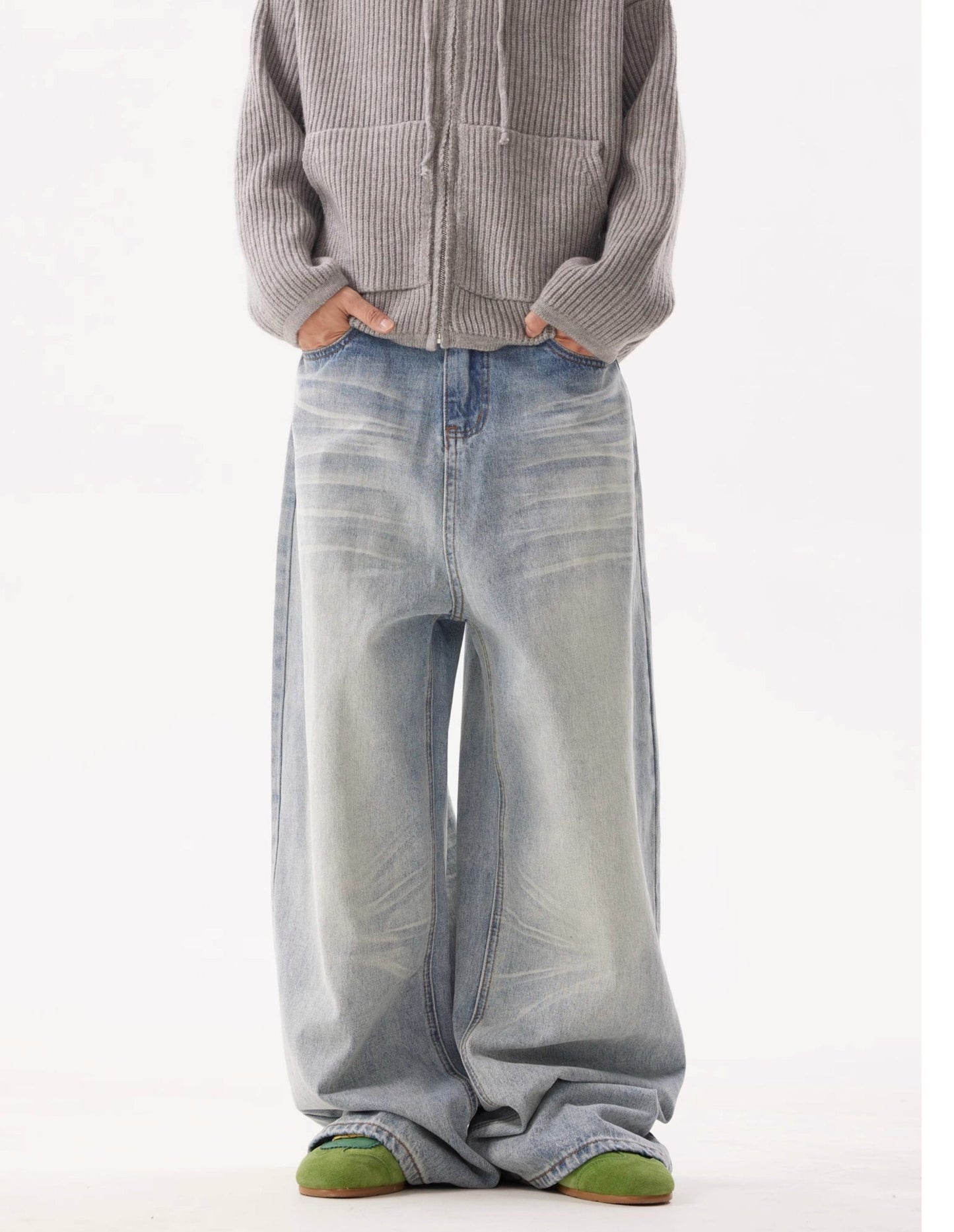 Retro Washed Light Gradient Baggy Jeans