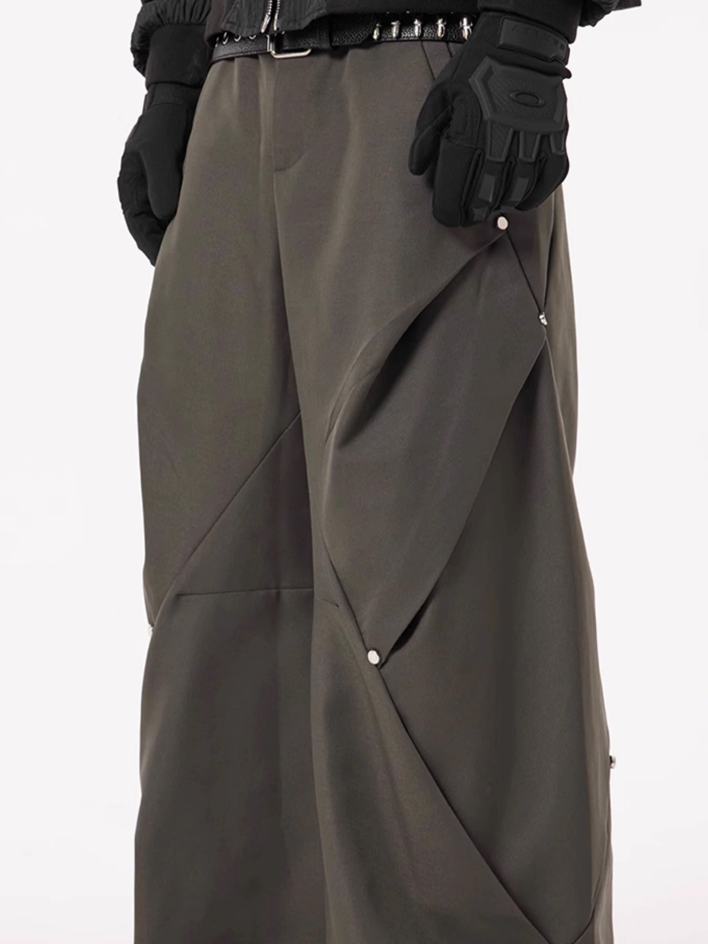 Metal Button Drape Pants